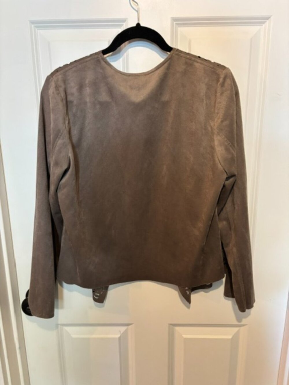 Cardigan - Picture 2 of 4
